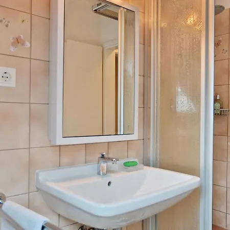 Haus An Der Strandallee 112 Haus An Der Strandallee 112 8 Apartment *